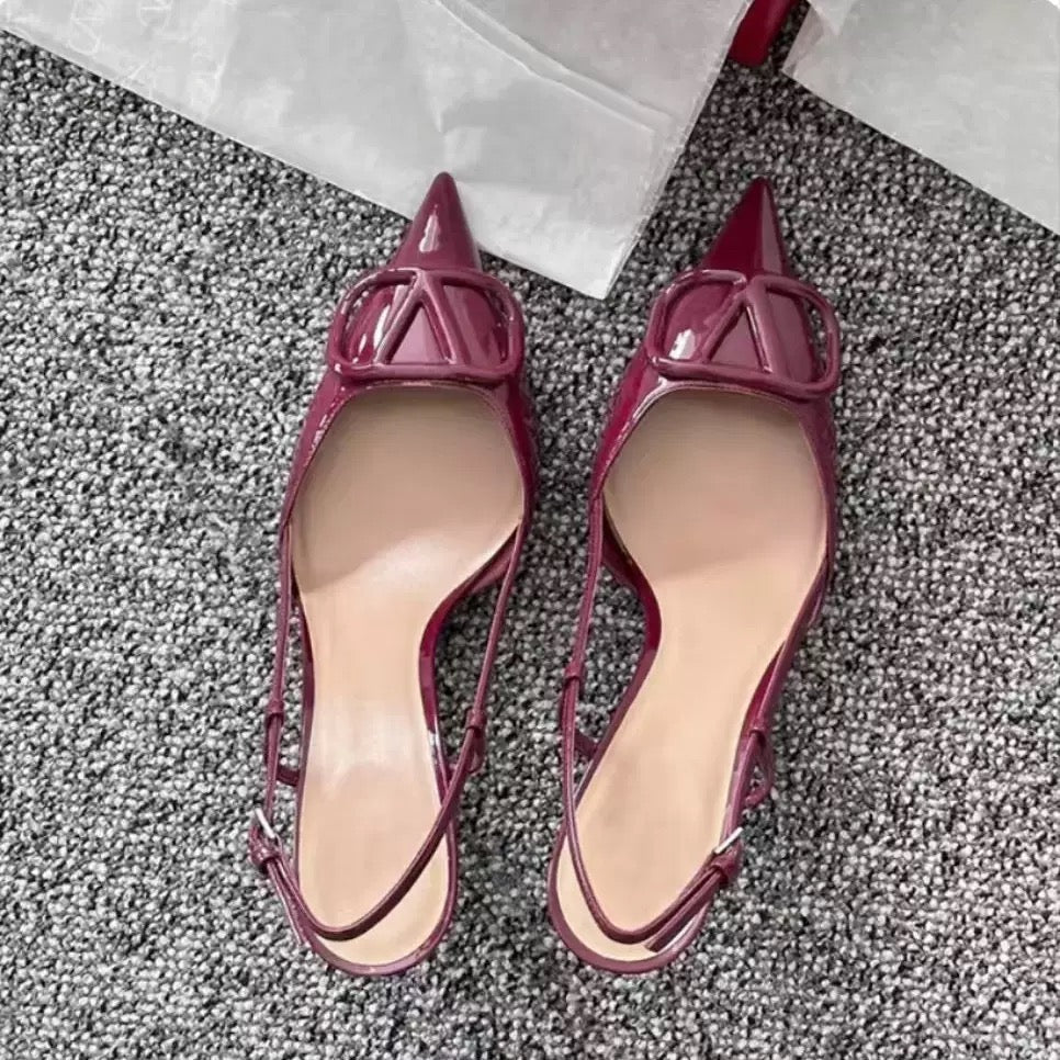 The V shoes