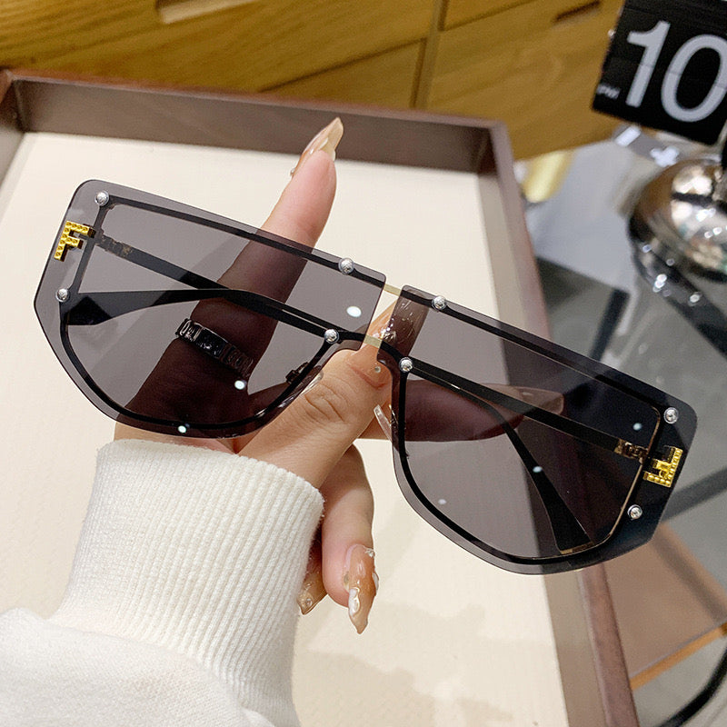 F and F shades