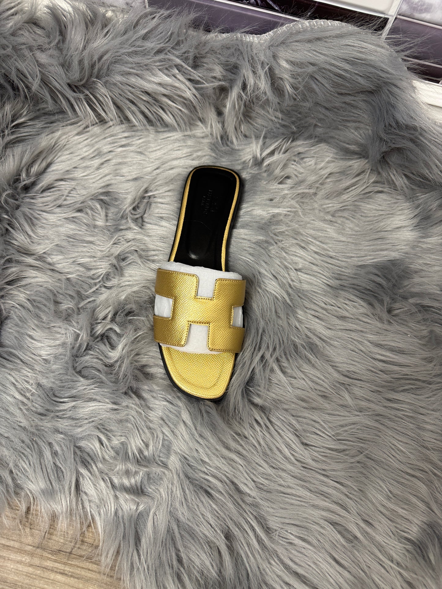 The H inspired slips