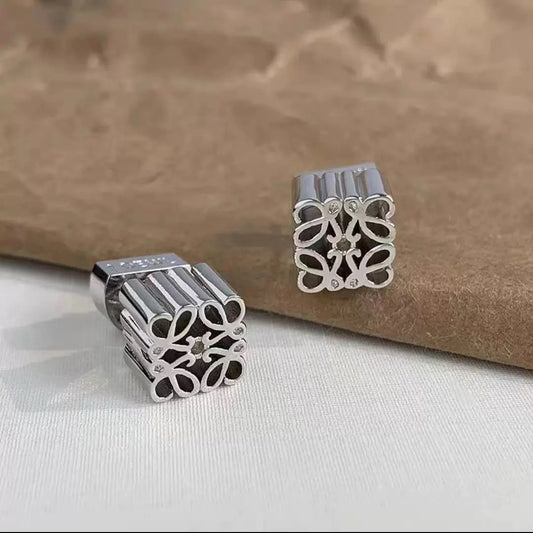 Women statement earrings