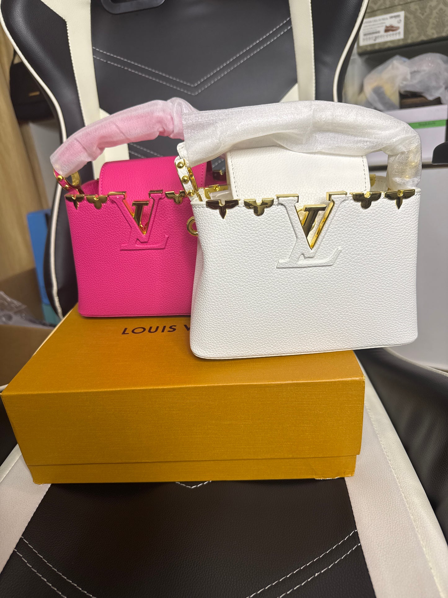 Lv (small)