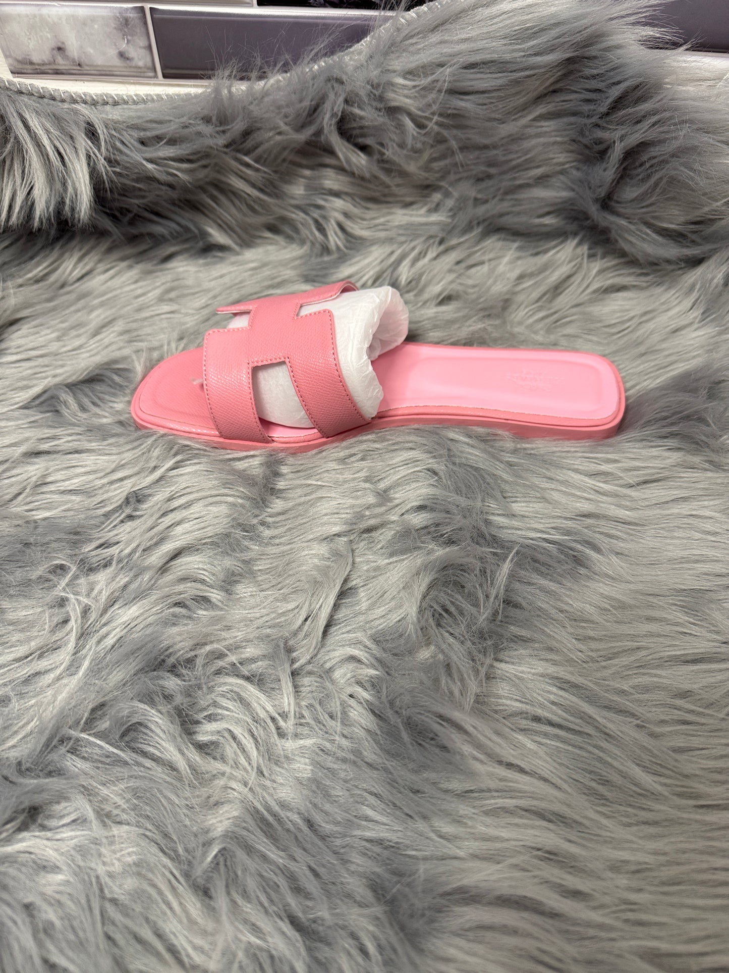 The H inspired slips