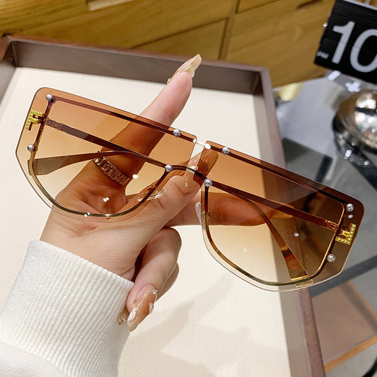 F and F shades