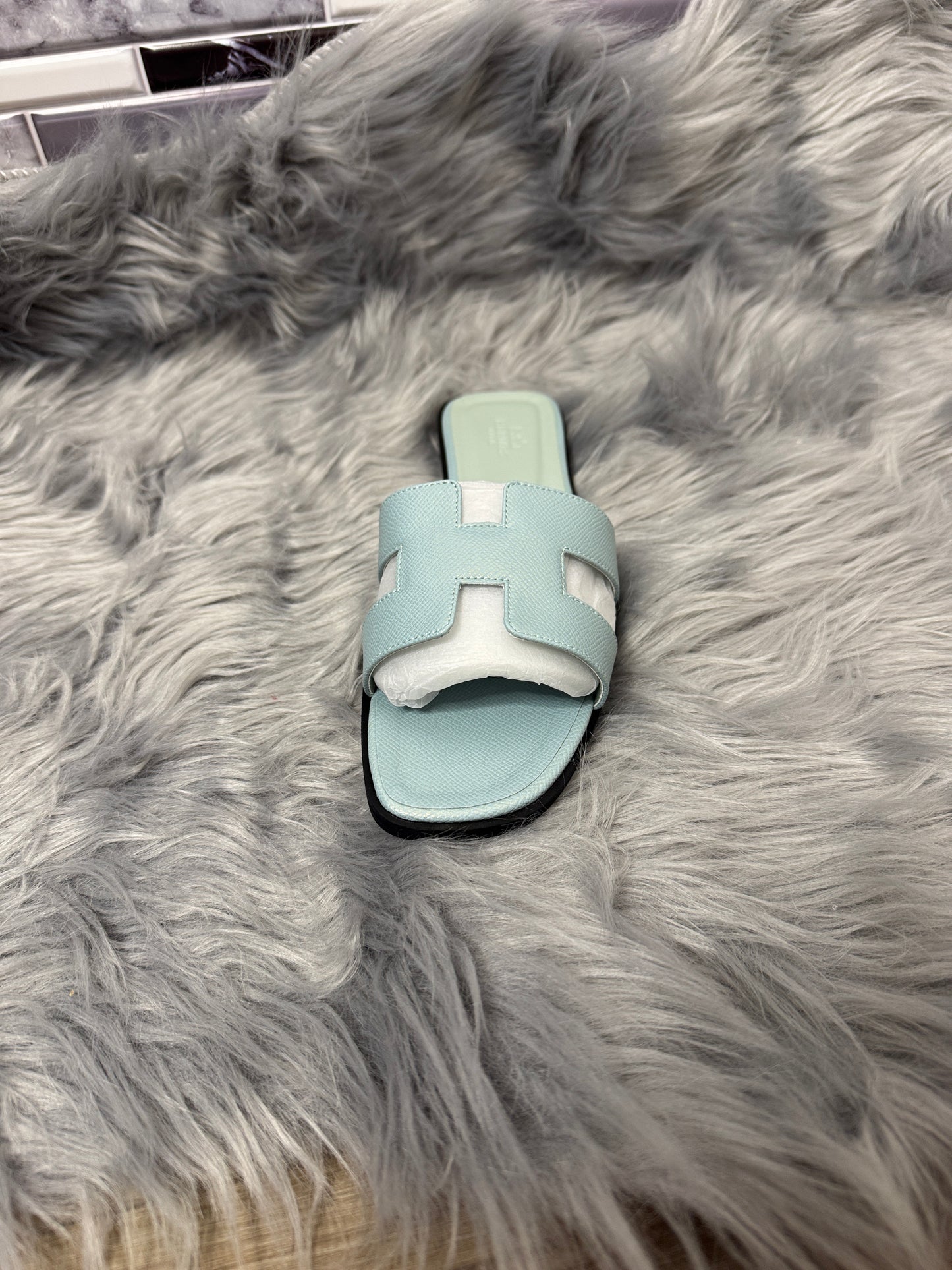 The H inspired slips